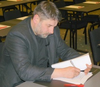Nežinomo autoriaus nuotraukoje: Aurelijus Katkevičius Nežinomo autoriaus nuotraukoje: Aurelijus Katkevičius